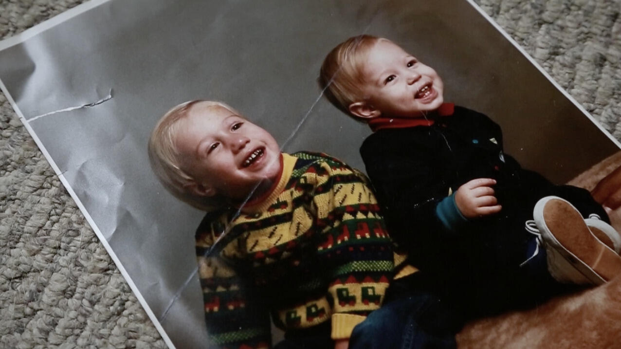 A childhood photo of brothers Dustin and Matt Reamer. 