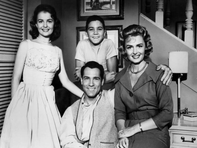 Cast photo from "The Donna Reed Show." Standing: Shelley Fabares and Paul Petersen. Seated: Carl Betz and Donna Reed.