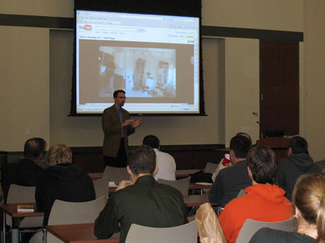 Guest speaker, Robert L. Phillips, Jr., M.D., director of the Robert Graham Center, a policy and research center dedicated to improving health by enhancing primary care, discussed ‘The Future Workforce: Physician Payment and What Influences Medical Student and Resident Choices,” during the VCU School of Medicine’s National Primary Care Week.