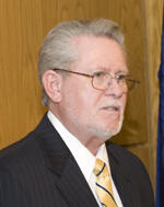 Stephen D. Gottfredson, Ph.D., provost and vice president for Academic Affairs, presented the awards