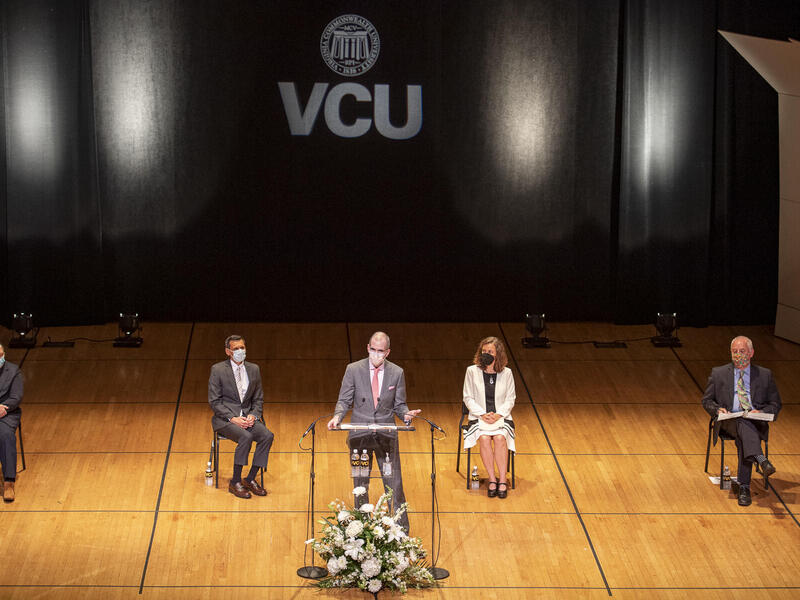 Ray Shepherd receiving the Outstanding Term Faculty Award at VCU's 2020 Faculty Convocation. (Tom Kojcsich, University Marketing)