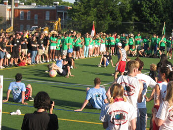 Global dorming: In addition to giving high school students an opportunity to compete in Olympic Games, enjoy ethnic cuisine and buy and sell at an international market, the academies on VCU’s Monroe Park Campus introduce them to dorm life and other aspects of the college experience. Photo by Mike Porter, VCU Office of University News Services