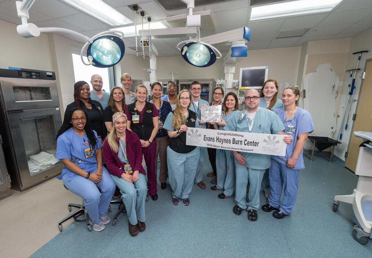VCU Health Evans-Burn Center received a 2018 Beacon Award for Excellence from the American Association of Critical Care Nurses. 