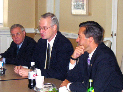 From right, Virginia Attorney General Jerry Kilgore; interim dean of the VCU College of Humanities and Sciences, Robert Holsworth; and former rector and former VCU Board of Visitors member, Edward Flippen. During a visit to VCU, Kilgore told several deans and department heads that Virginia’s economic future is tied to education and that the state’s best asset is its people.

Photo by Malorie Janis, University News Services