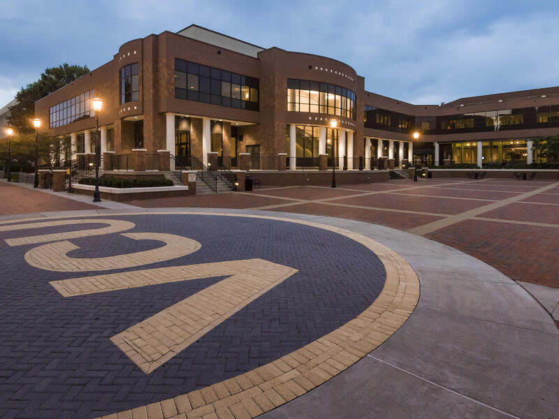 A photo of the VCU Student Commons. 