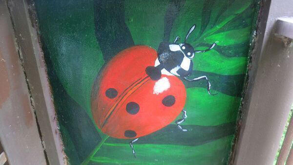 A ladybug mural painted by Jini Park, a student in the VCU School of the Arts. (Photo Courtesy of the James River Hikers.)
