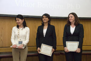 At the 5th Annual Women’s Health Research Day, awards were presented to the top posters in basic, clinical and translational research. From left, the 2009 Elizabeth Fries Young Investigator Award recipient, Kai Cheang, Pharm. D., assistant professor in the VCU School of Pharmacy; Nikita Mishra, Ph.D, a graduate student in the VCU Departments of Physiology and Biophysics and Obstetrics and Gynecology; and Brandi Jancaitis, MPH, a prevention research specialist at the Richmond Behavioral Health Authority. Photo by Rinny Wilson.