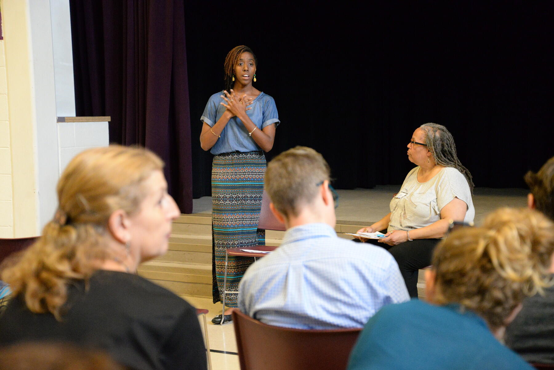 Jacqulyn "Jackie" Washington, an alumna of the School of Social Work and center director of the nonprofit Six Points Innovation Center, and Lillie A. Estes, a VCU alumna and community strategist, spoke with the students at the Peter Paul Development Center in the East End.