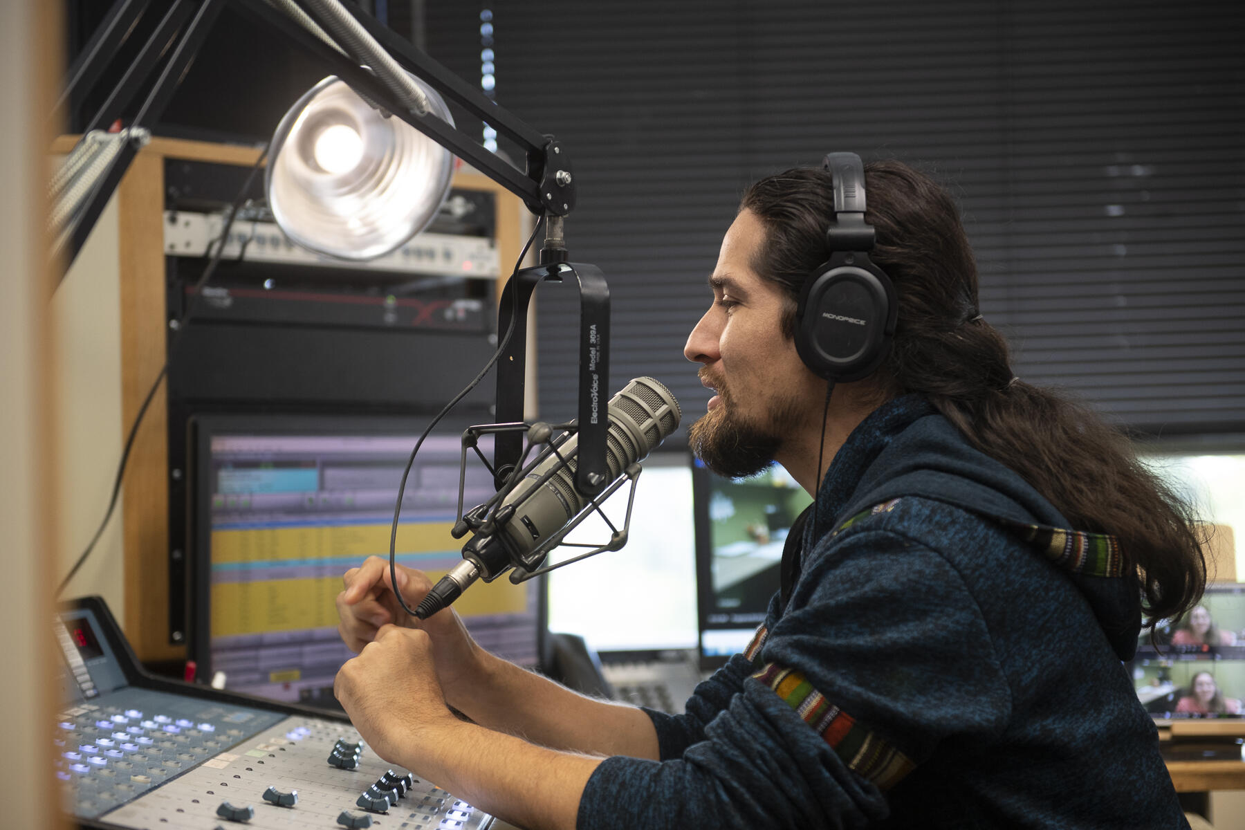 Oscar Contreras in a radio studio